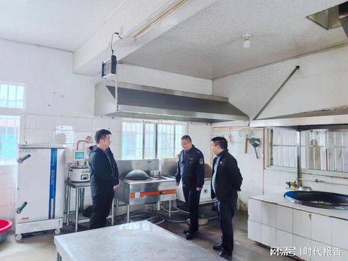 信阳市平桥区人民法院党组书记 院长张楷永到王岗乡调研指导食品安全工作